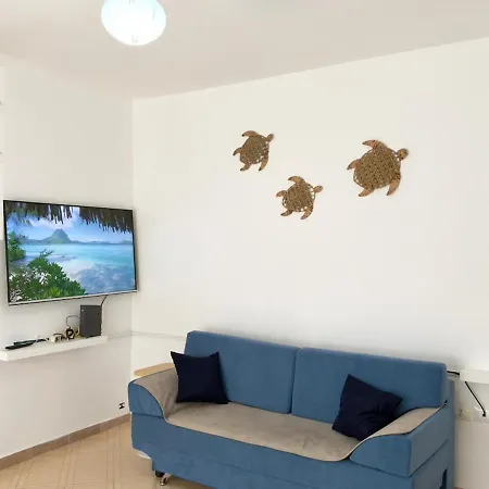 Titanic Seafront, Lungomare, Sleeps 6 * Vlorë
